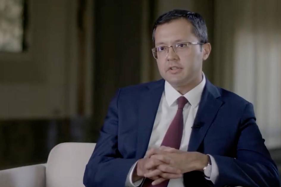 Марказий банк Тимур Ишметов таққан соат 30 минг доллар туриши ҳақидаги хабарларни рад этди